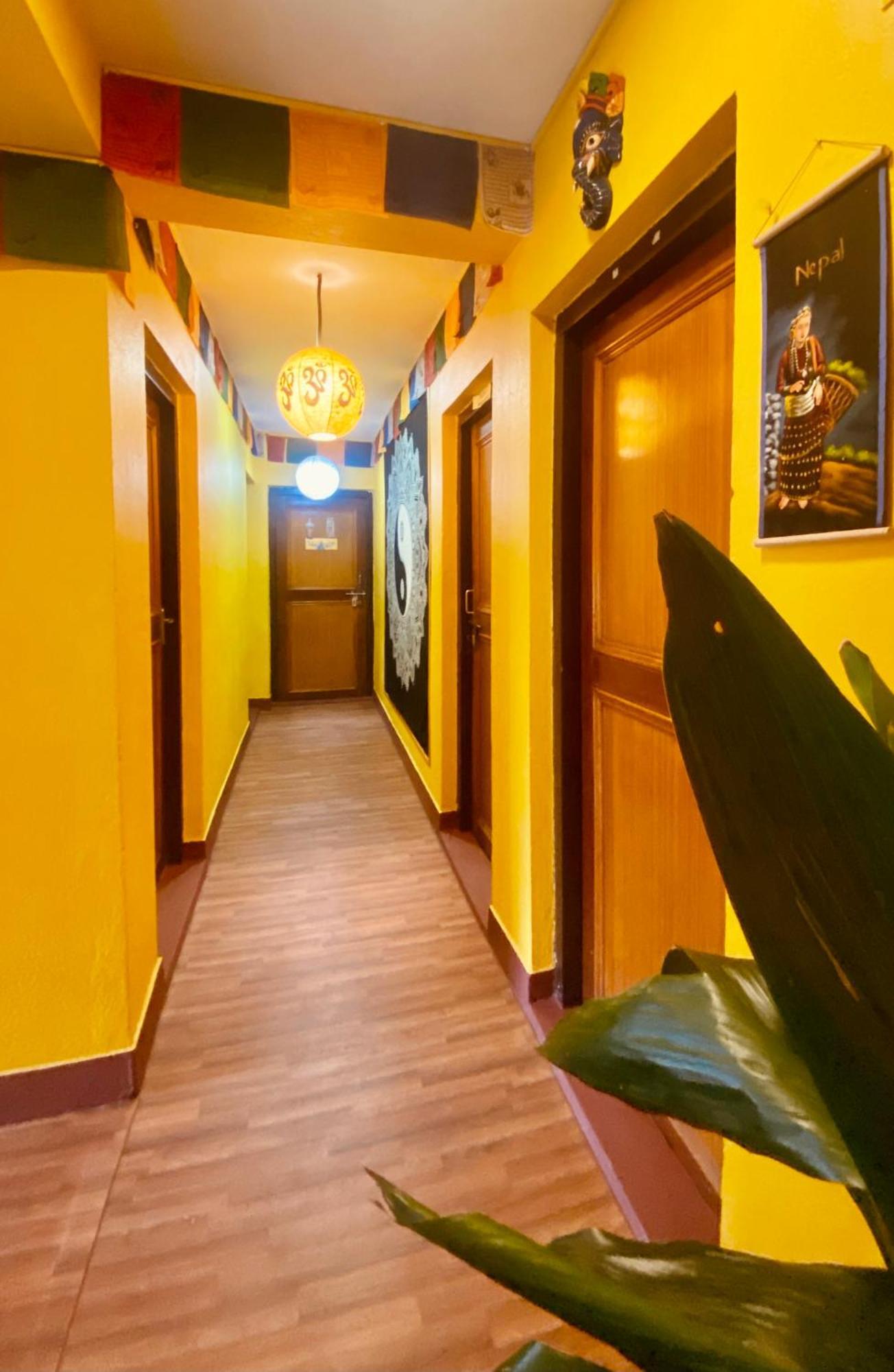 Yog Hostel Katmandu Eksteriør bilde