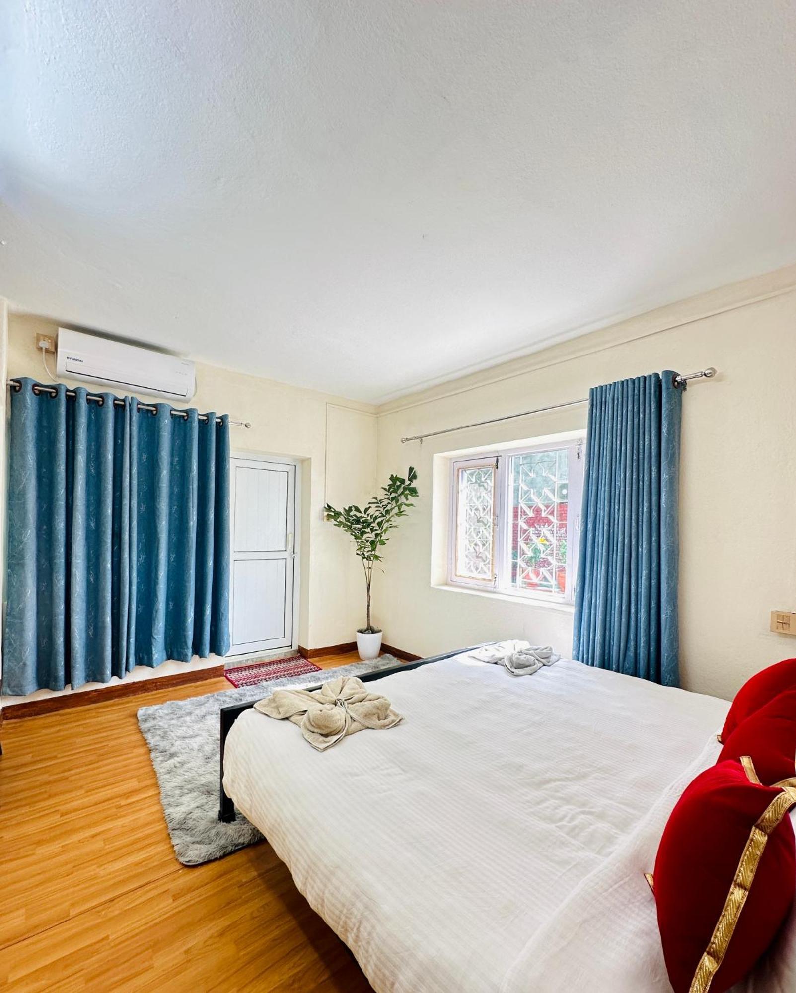 Yog Hostel Katmandu Eksteriør bilde