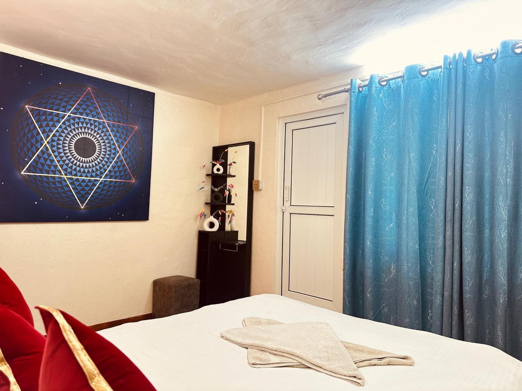Yog Hostel Katmandu Eksteriør bilde